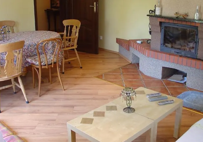 17 - Dom W Sercu Kaszubskiej Wsi בית נופש *